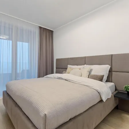 Breathtaking Castle View - Modern Sky Park ברטיסלאבה