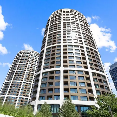 Апартаменты Breathtaking Castle View - Modern Sky Park *