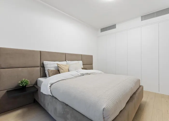 아파트 Breathtaking Castle View - Modern Sky Park *