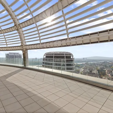 Apartamento Breathtaking Castle View - Modern Sky Park